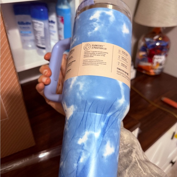 Stanley Sky Blue Quencher H2.0 Tumbler - Picture 5 of 5